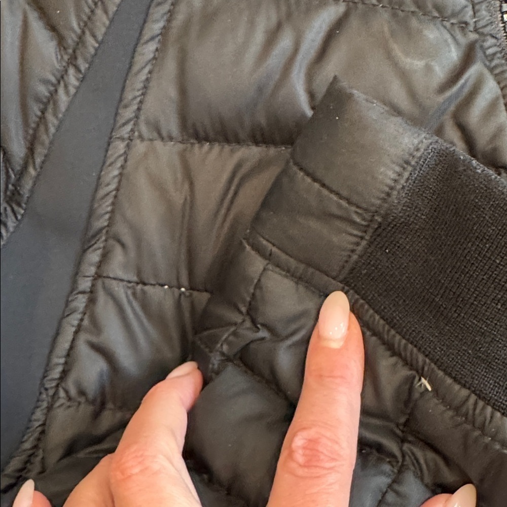 Canada Goose Women's Hybridge Down Jacket - Picture 14 of 16